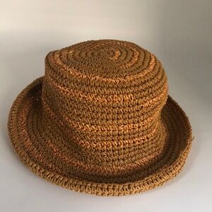 UNIVERSAL THREAD Hat.